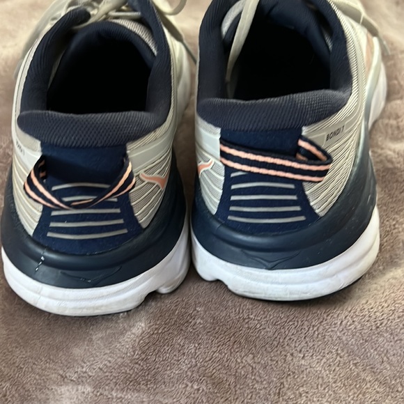 Hoka One One Bondi size 10 - Picture 3 of 5